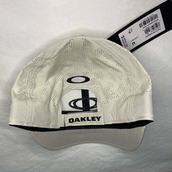 OAKLEY Pro Formance Hat - Picture 3 of 3